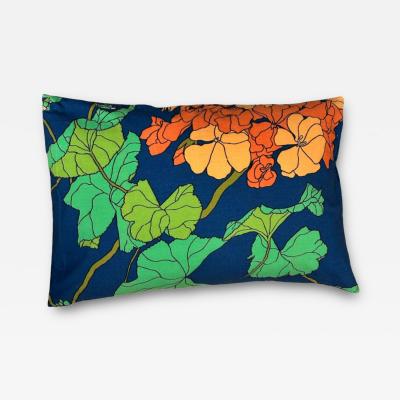  Threads Soft Goods 1970s Cotton Floral Pillow 16 x 24 USA 413b