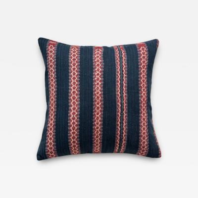  Threads Soft Goods Vintage Ikat Pillow 22 x 22 Indonesia 171d