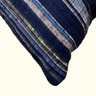 Threads Soft Goods Vintage Silk Kimono Pillow 11x17 Japan 429b