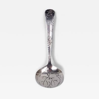  Tiffany Co Antique Tiffany Fruits Flowers Sterling Silver Peapod Pea Server