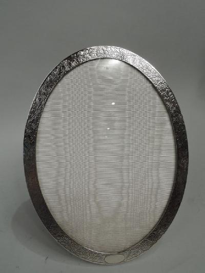  Tiffany Co Charming Tiffany Edwardian Daisy Chain Oval Picture Frame