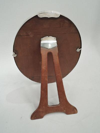  Tiffany Co Charming Tiffany Edwardian Daisy Chain Oval Picture Frame