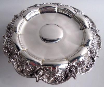  Tiffany Co Pair of Antique Tiffany Chrysanthemum Sterling Silver Compotes