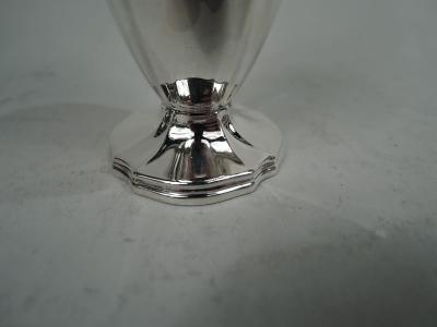  Tiffany Co Pair of Antique Tiffany Edwardian Classical Salt Pepper Shakers