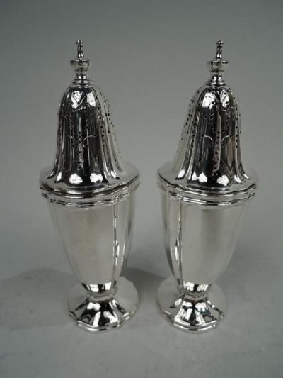  Tiffany Co Pair of Antique Tiffany Edwardian Classical Salt Pepper Shakers
