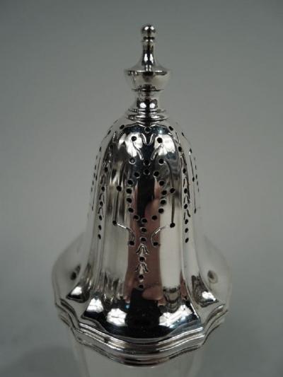  Tiffany Co Pair of Antique Tiffany Edwardian Classical Salt Pepper Shakers