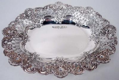  Tiffany Co Pair of Antique Tiffany Victorian Classical Sterling Silver Bowls