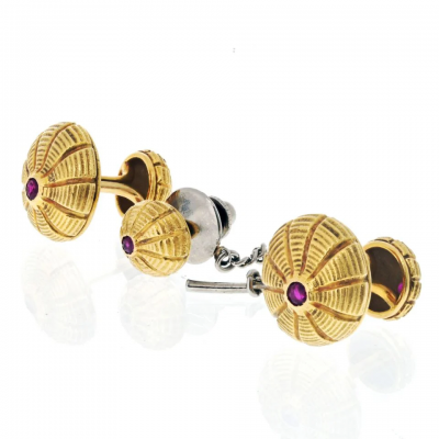  Tiffany Co Schlumberger 18K Yellow Gold Taj Mahal Ruby Cuff Links And A Tie Tack