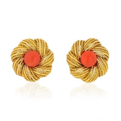  Tiffany Co TIFFANY CO 1970S 18K YELLOW GOLD ROUND CORAL VINTAGE FLOWER EARRINGS