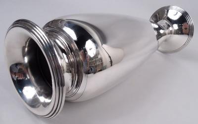  Tiffany Co Tiffany American Modern Sterling Silver 16 Inch Vase