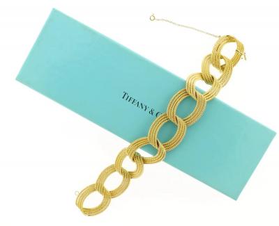  Tiffany Co Tiffany Co twisted braid open link 18 kt gold bracelet