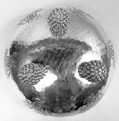  Tiffany Co Tiffany Seahorse Centerpiece Trophy Bowl for New York Yacht Club