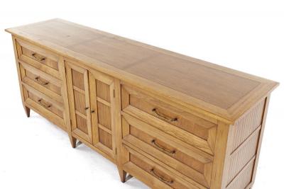  Tomlinson Tomlinson Sophisticate Mid Century Walnut Lowboy Dresser
