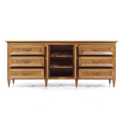  Tomlinson Tomlinson Sophisticate Mid Century Walnut Lowboy Dresser