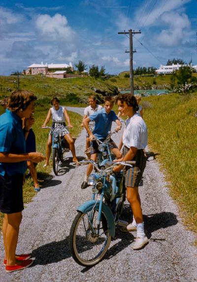 Toni Frissell A Bike Trip In Bermuda