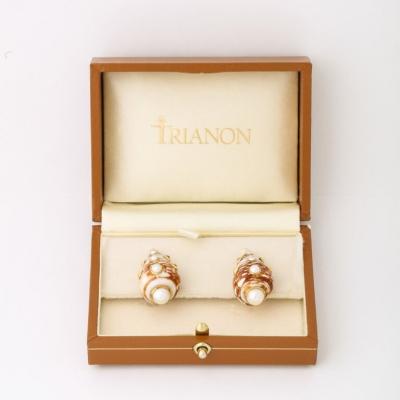  Trianon Red Beige Shell Earrings Set in 18k Gold With Inlaid Pearls by Trianon
