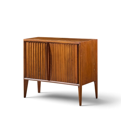  Unagusta Forward Furniture Unagusta Mid Century Walnut Curved Nightstands Pair