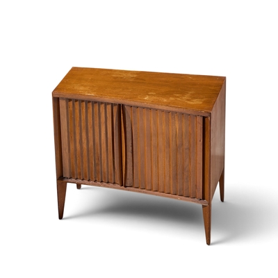  Unagusta Forward Furniture Unagusta Mid Century Walnut Curved Nightstands Pair