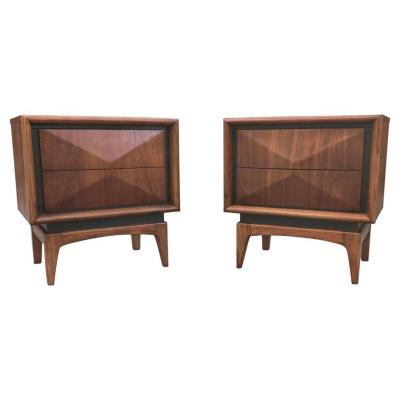  United Furniture Corporation Expertly Restored United Furniture Walnut Diamond Pair Nightstands MCM 1960s