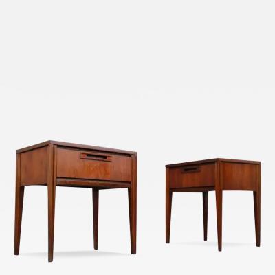  United Furniture Corporation Pair of United Furniture Walnut Single Drawer Nightstands Mid Century Modern