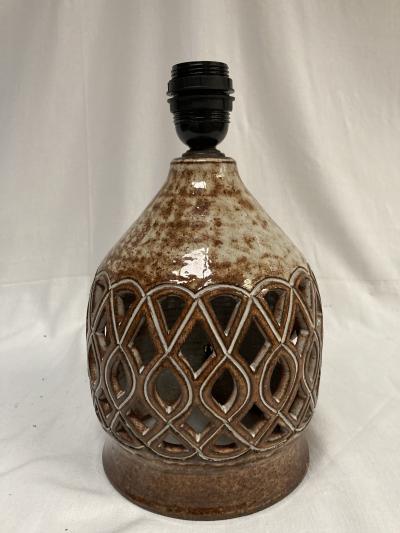  Vallauris 1970s Studio pottery table lamp by Le vieux moulin Vallauris