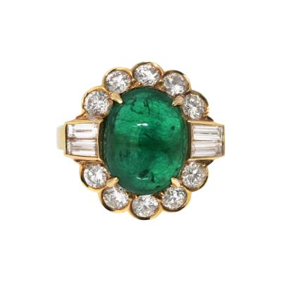  Van Cleef Arpels 18K Yellow Gold 1960s Cabochon Cut Green Emerald And Diamond Ring