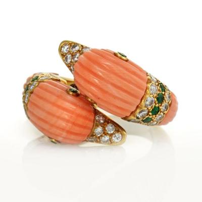  Van Cleef Arpels VAN CLEEF ARPELS 18K YELLOW GOLD TWIN DOLPHINS CORAL DIAMOND RING