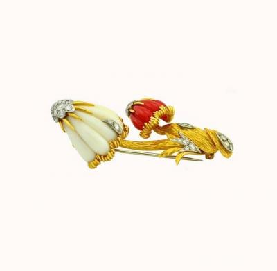  Van Cleef Arpels VAN CLEEF ARPELS GOLD MUSHROOM BROOCH WITH CORAL AND DIAMONDS
