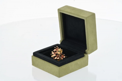  Van Cleef Arpels Van Cleef Arpels 18K Yellow Gold Frivole 8 Flowers EU 53 Ring