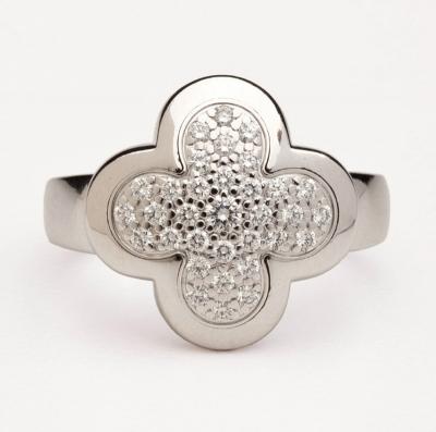  Van Cleef Arpels Van Cleef Arpels Alhambra Gold Diamond Ring