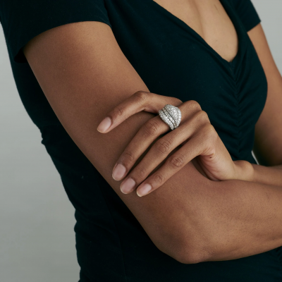  Van Cleef Arpels Van Cleef Arpels Diamond Bomb Ring