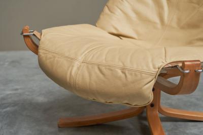  Vatne M bler Sigurd Ressell Pair of Falcon Lounge Chairs in Leather Canvas and Birch