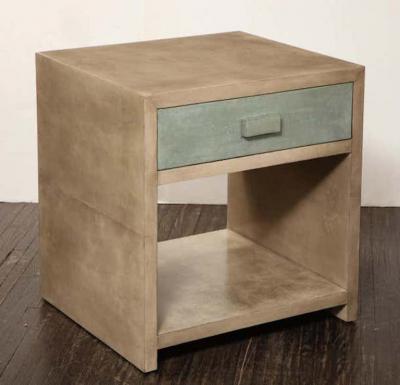 Venfield Custom Pair of Two Tone Parchment Nightstands