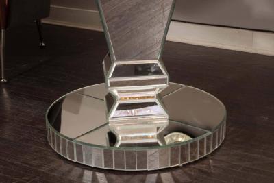  Venfield Custom Round Mirrored Dining Table