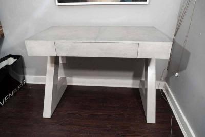  Venfield Custom Storm Gray Parchment Z Desk