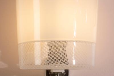  Venini Pair of Venini Wall Sconces in Lattimo and Reticello Murano Glass 1950s