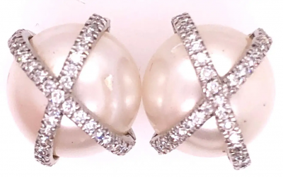  Verdura Verdura 18 Karat White Gold Wrapped Pearl and Diamond Earrings