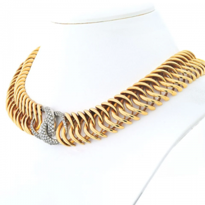  Verdura Verdura 18K Yellow Gold Double Crescent Pave Diamond Link Necklace