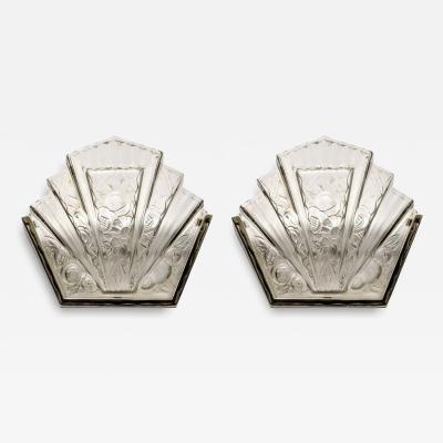  Verrerie des Hanots Pair of French Art Deco Wall Sconces signed by Verrerie des Hanots