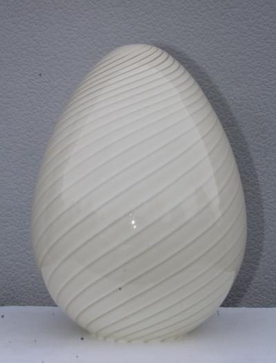  Vetri Murano Large 1970s Vetri Murano Egg Table Lamp
