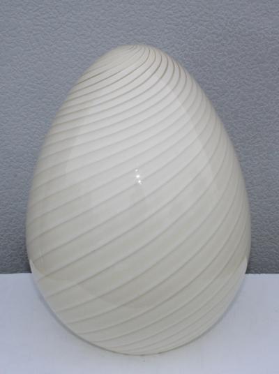  Vetri Murano Large 1970s Vetri Murano Egg Table Lamp