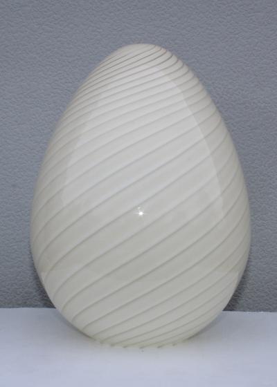  Vetri Murano Large 1970s Vetri Murano Egg Table Lamp