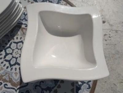  Villeroy Boch 20pc Set of Villeroy and Boch Wavy Dish Set