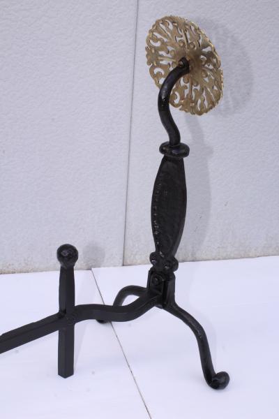  Virginia Metalcrafters VMC Virginia Metal crafters Iron With Brass Medallions Andirons