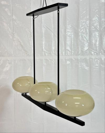  Visual Comfort Company Marian Jamieson Spyglass Chandelier Antique Brass Shell White Glass