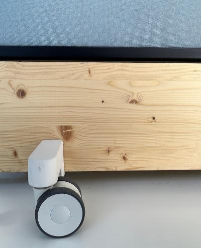  Vitra Vitra Dancing Wall Movable Office Room Dividers Fabric and White Board Sides