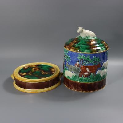  Wedgwood Wedgwood Majolica Cow Cheese Keeper