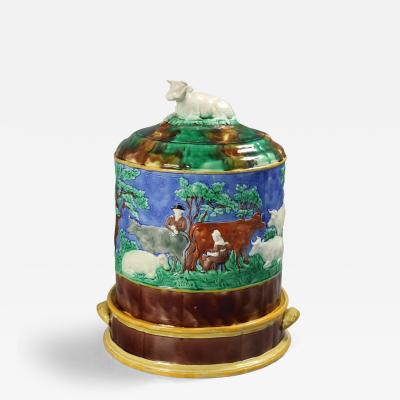  Wedgwood Wedgwood Majolica Cow Cheese Keeper