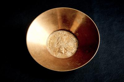  Werkst tte Carl Aub ck Brass bowl with central medallion by Werkst tte Carl Aub ck