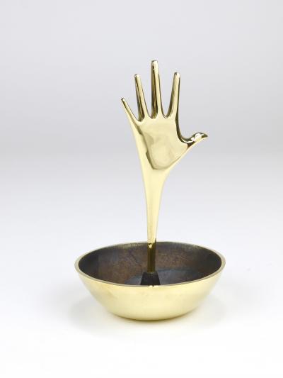  Werkst tte Carl Aub ck Carl Aub ck Brass Hand Catchall Vide Poche Accessory Bowl Vienna Austria